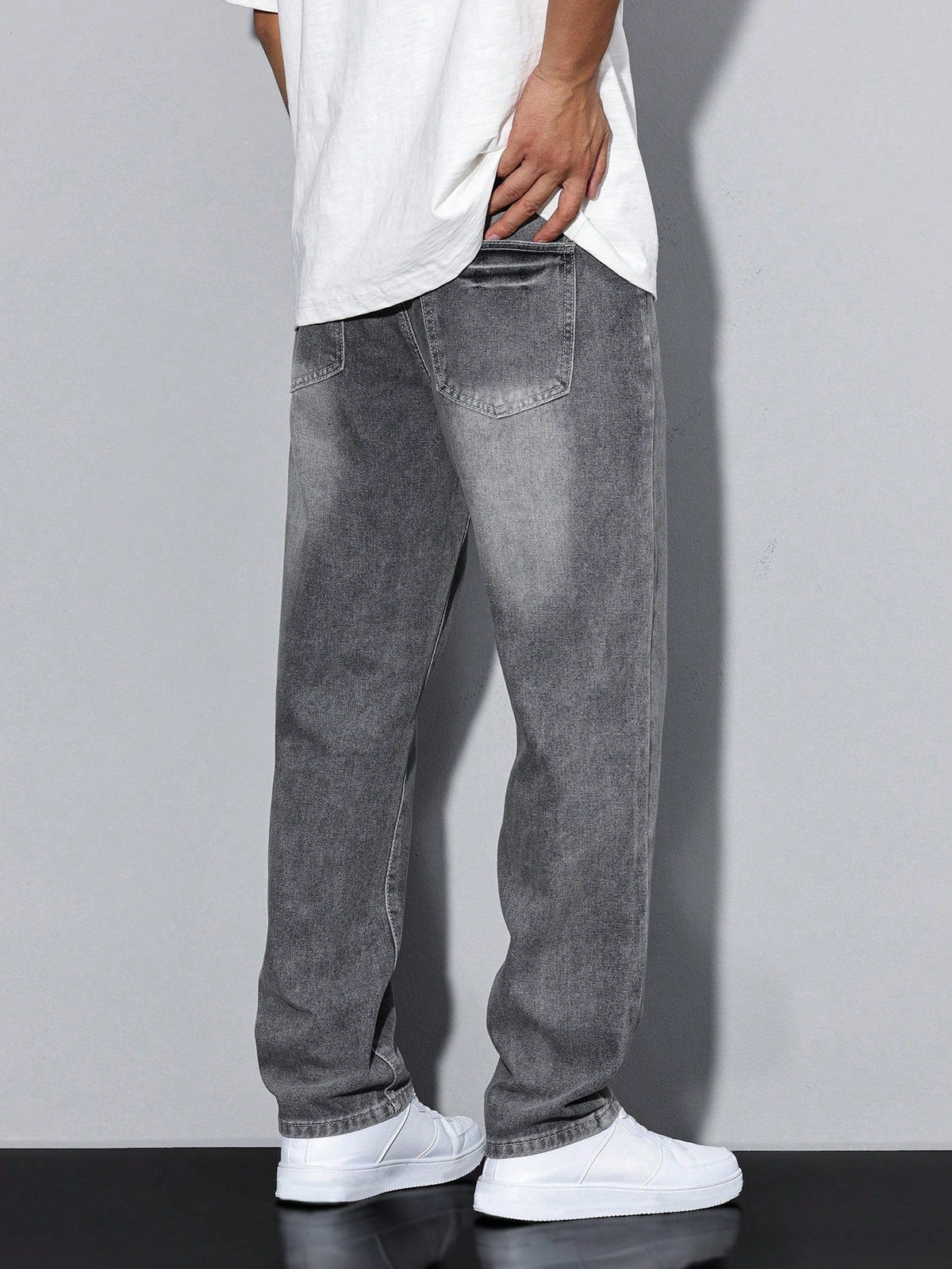 Jeans baggy da uomo larghi a gamba dritta con effetto washed, casual streetwear - view 11