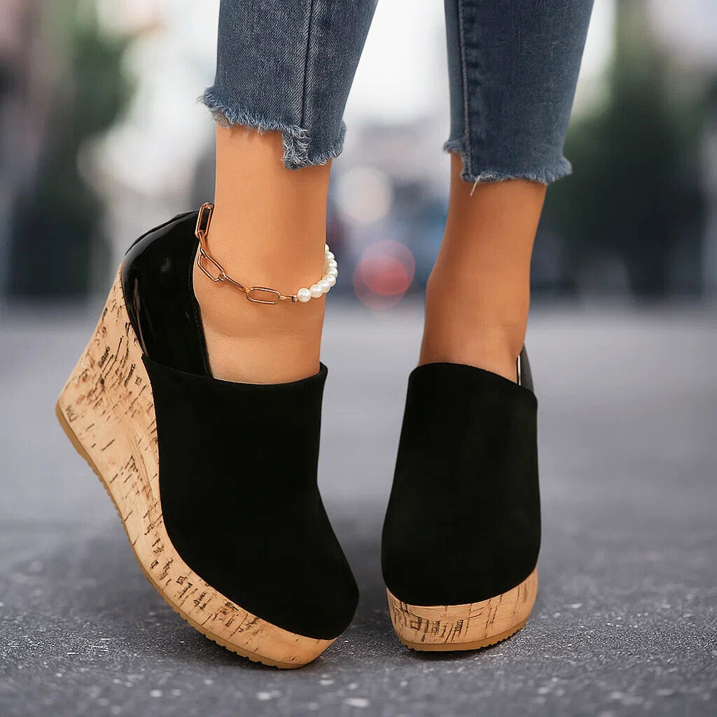 Scarpe con zeppa e plateau da donna in camoscio, slip-on comode ed eleganti con suola in sughero - view 4