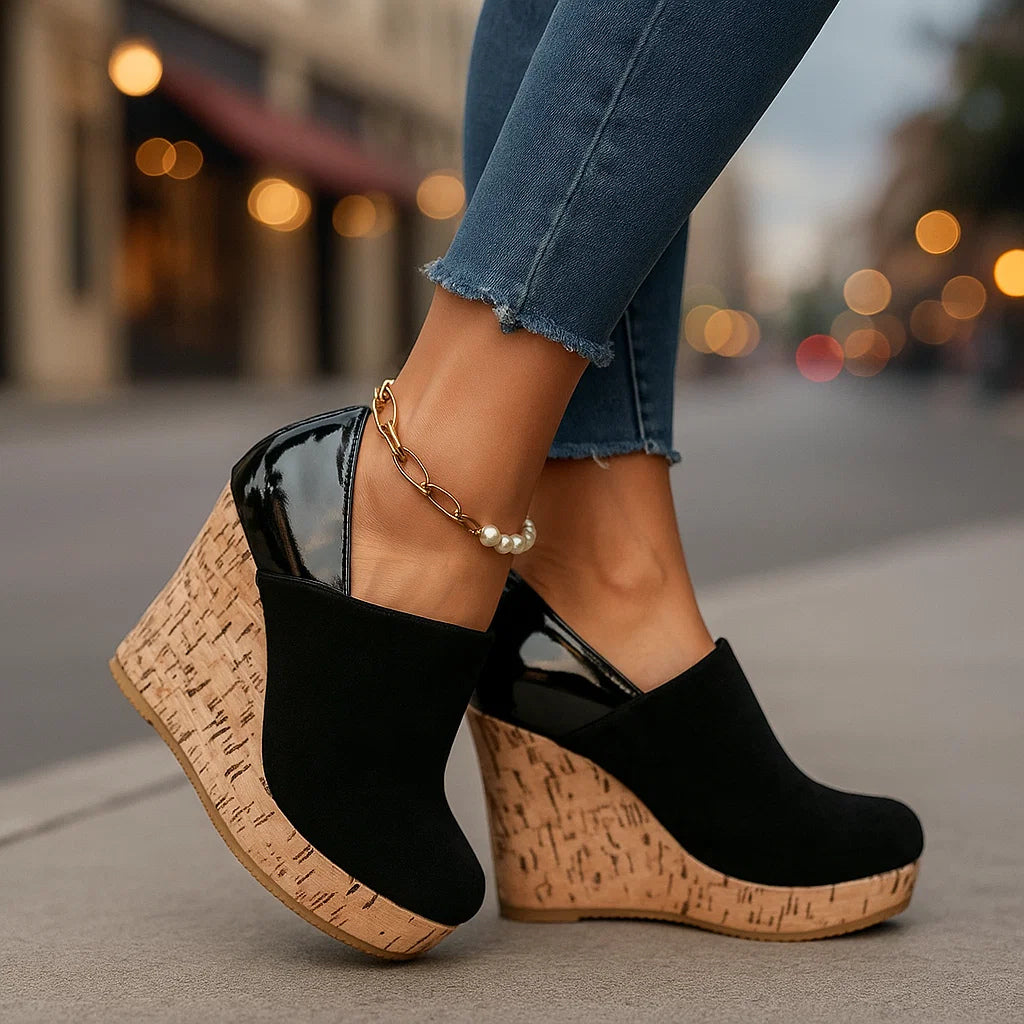 Scarpe con zeppa e plateau da donna in camoscio, slip-on comode ed eleganti con suola in sughero - Nero classico