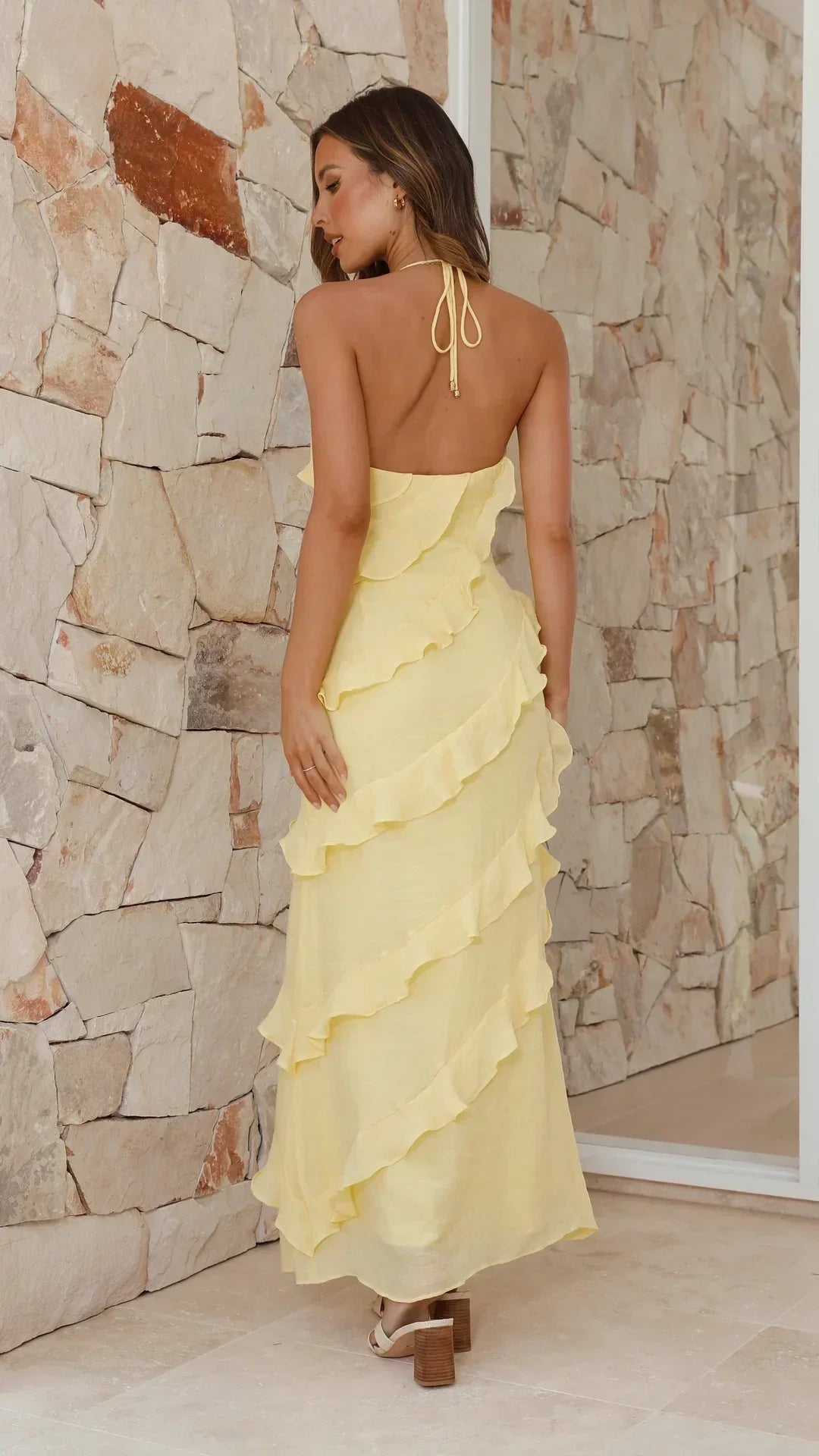 Elrita | Maxi abito elegante con scollo all'americana e volant