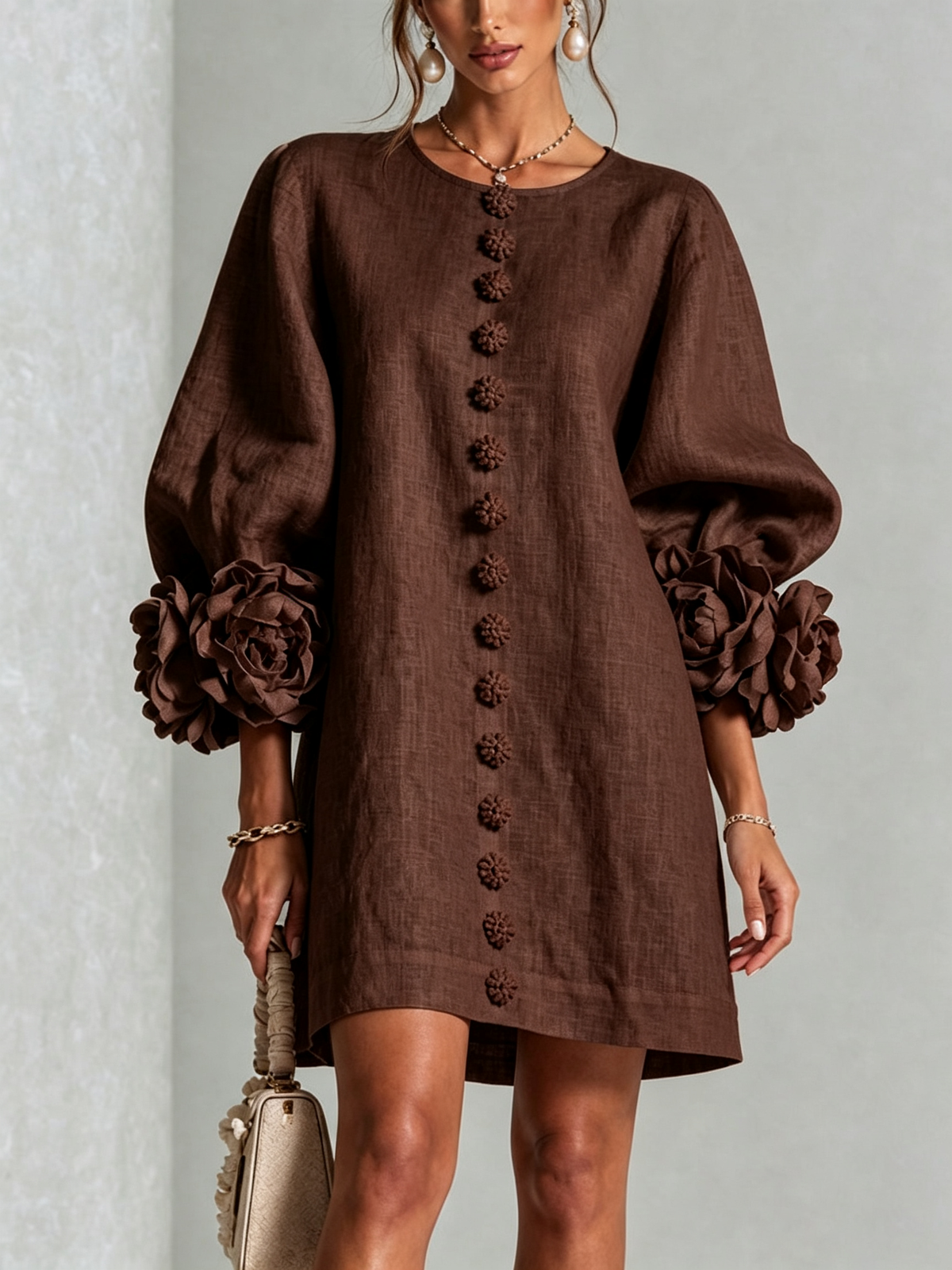 Abito mini da donna in misto lino a manica lunga con maniche a sbuffo, casual ed estivo - Marrone