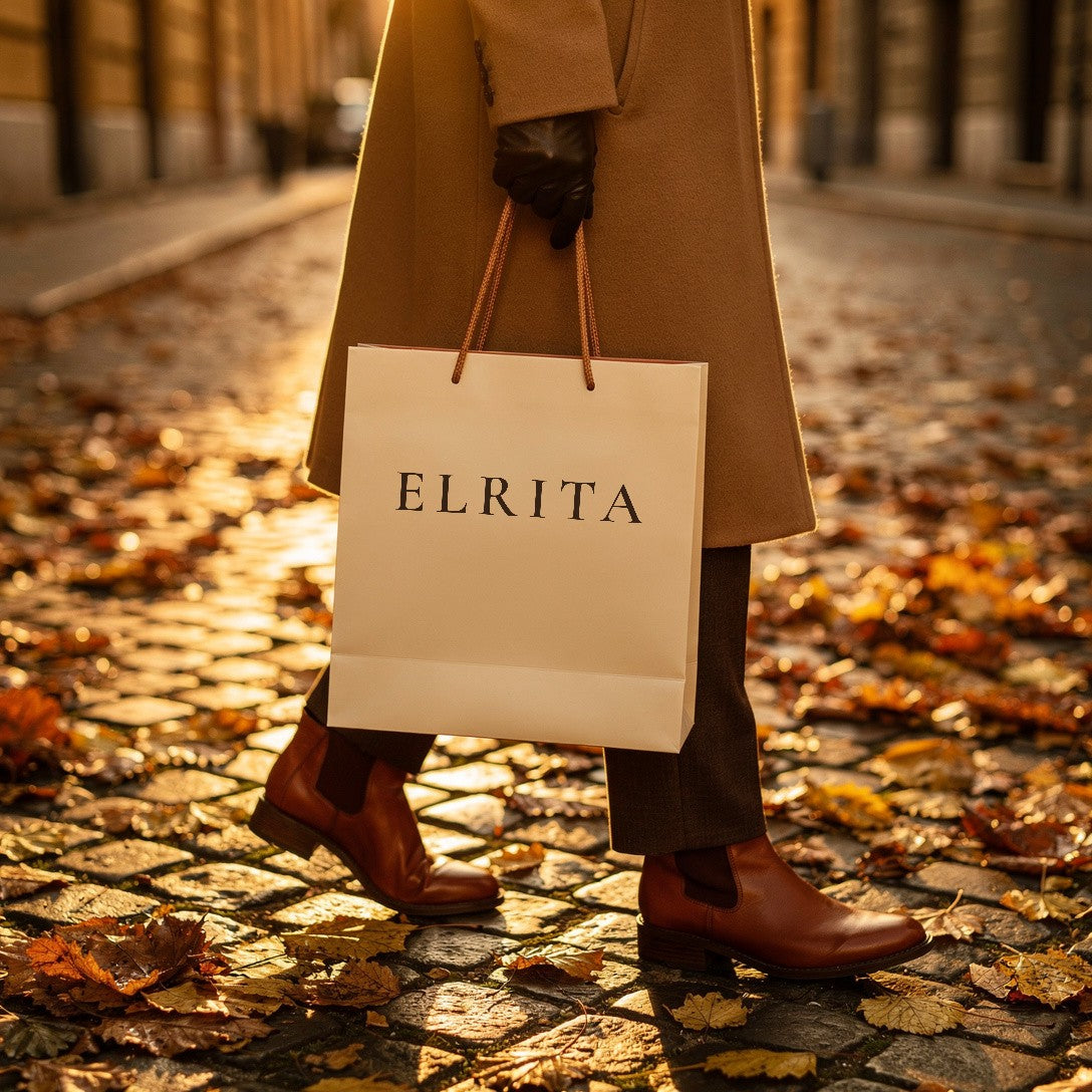 Borsa Elrita in una via italiana piena di foglie d'autunno