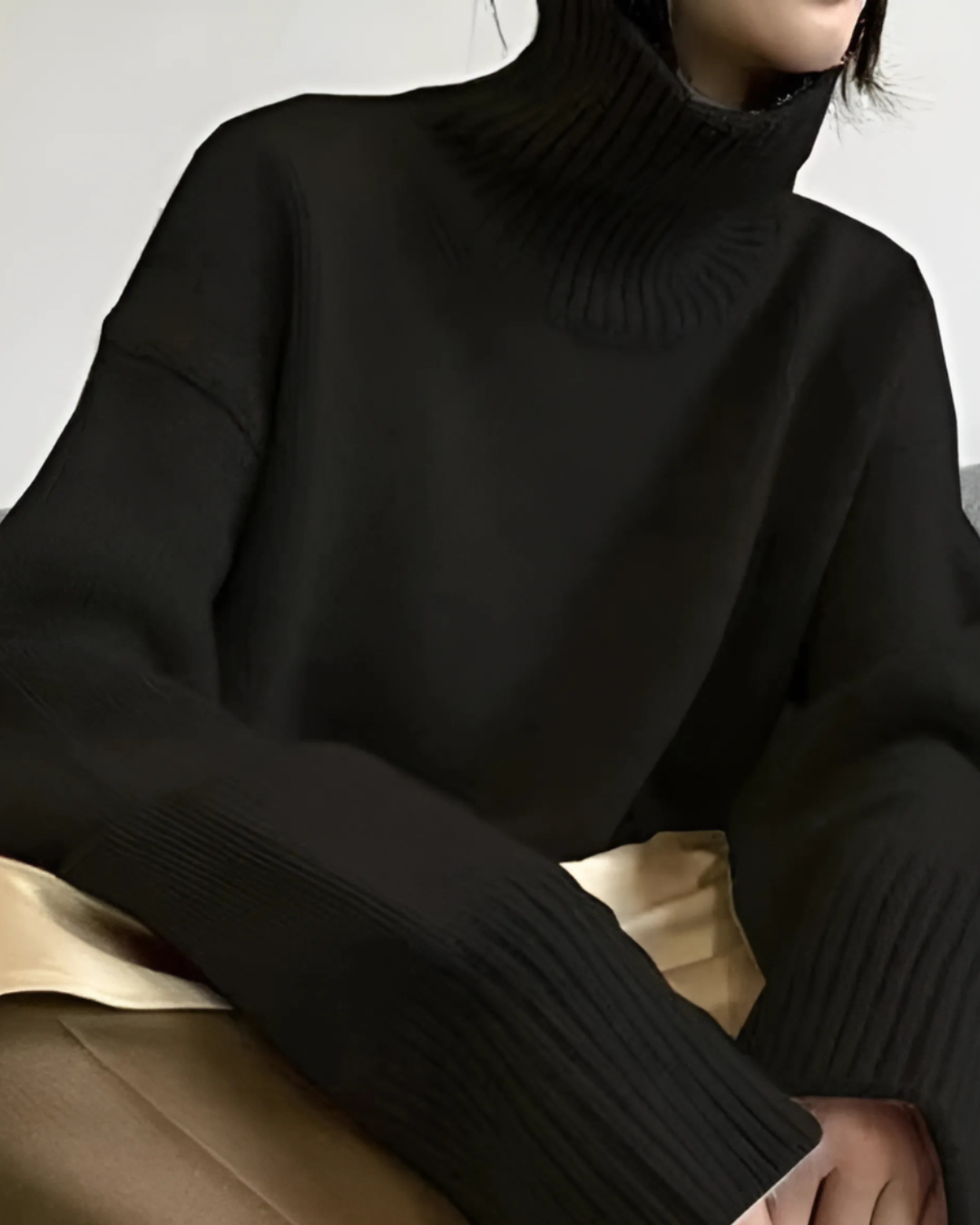 Maglione dolcevita da donna in misto cashmere, morbido e leggero a maniche lunghe - Nero